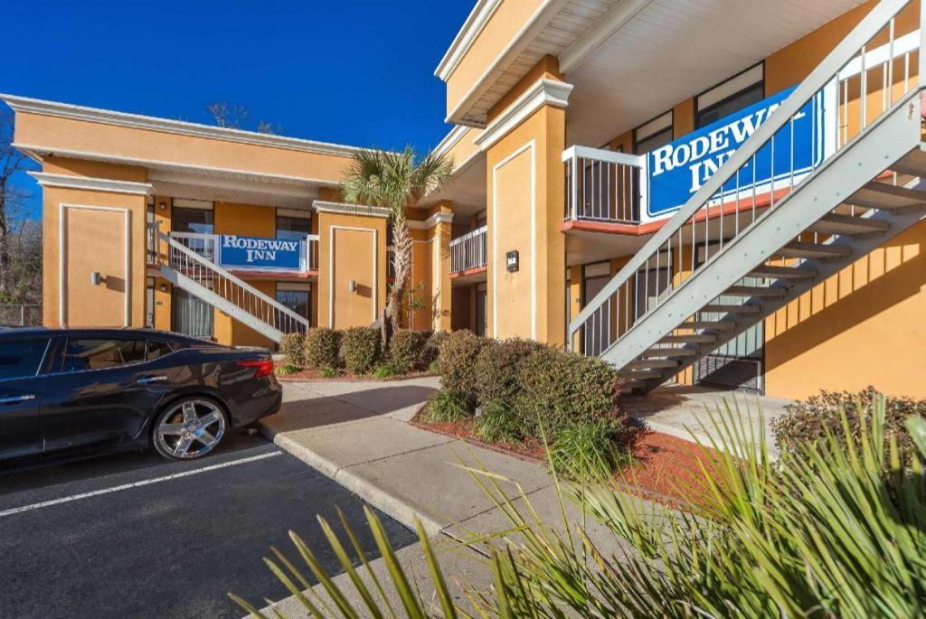 Rodeway Inn Lumberton Extérieur photo