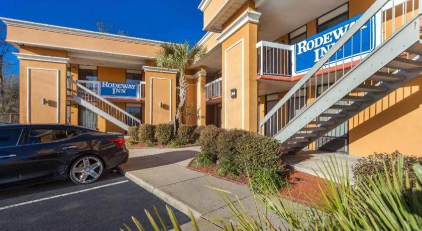 Rodeway Inn Lumberton Extérieur photo
